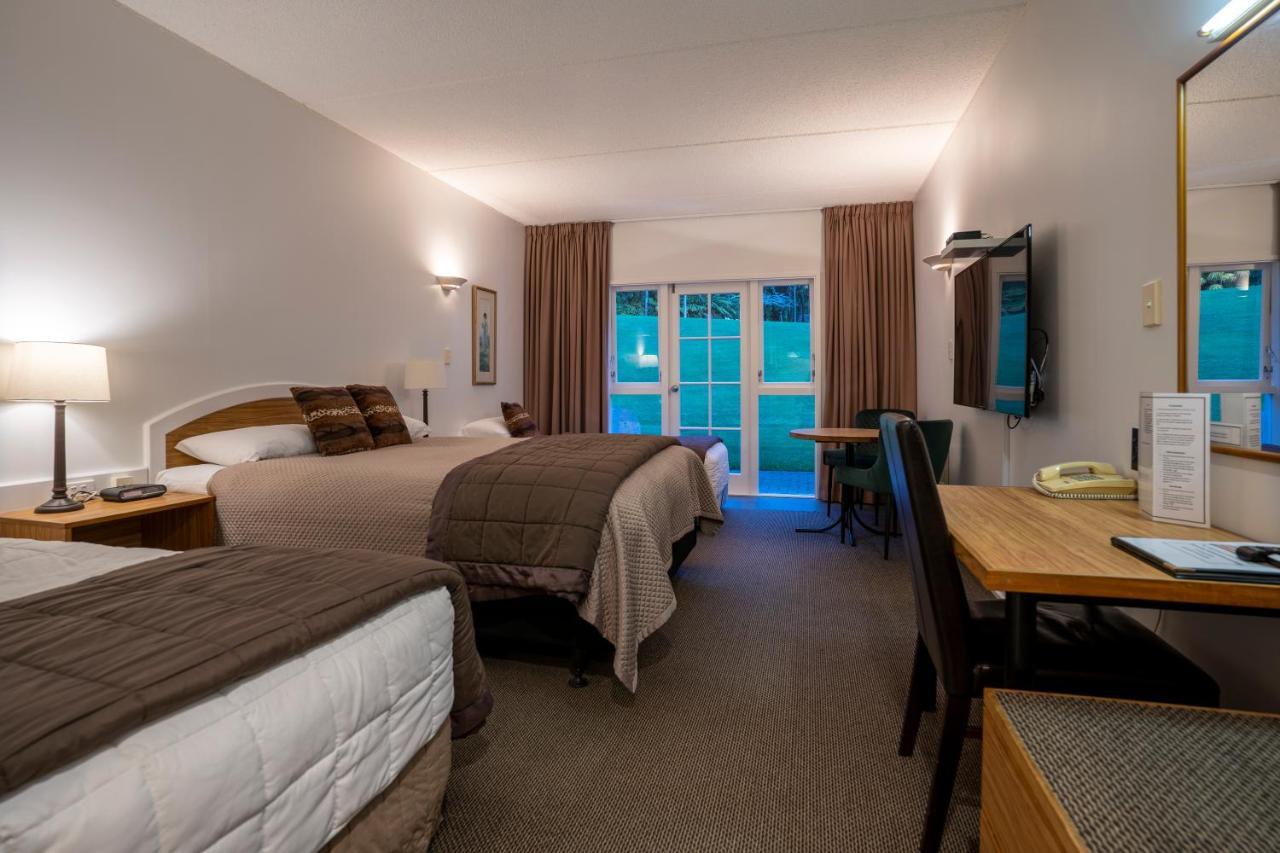 Wallaceville Motor Lodge Ъпър Хът Екстериор снимка