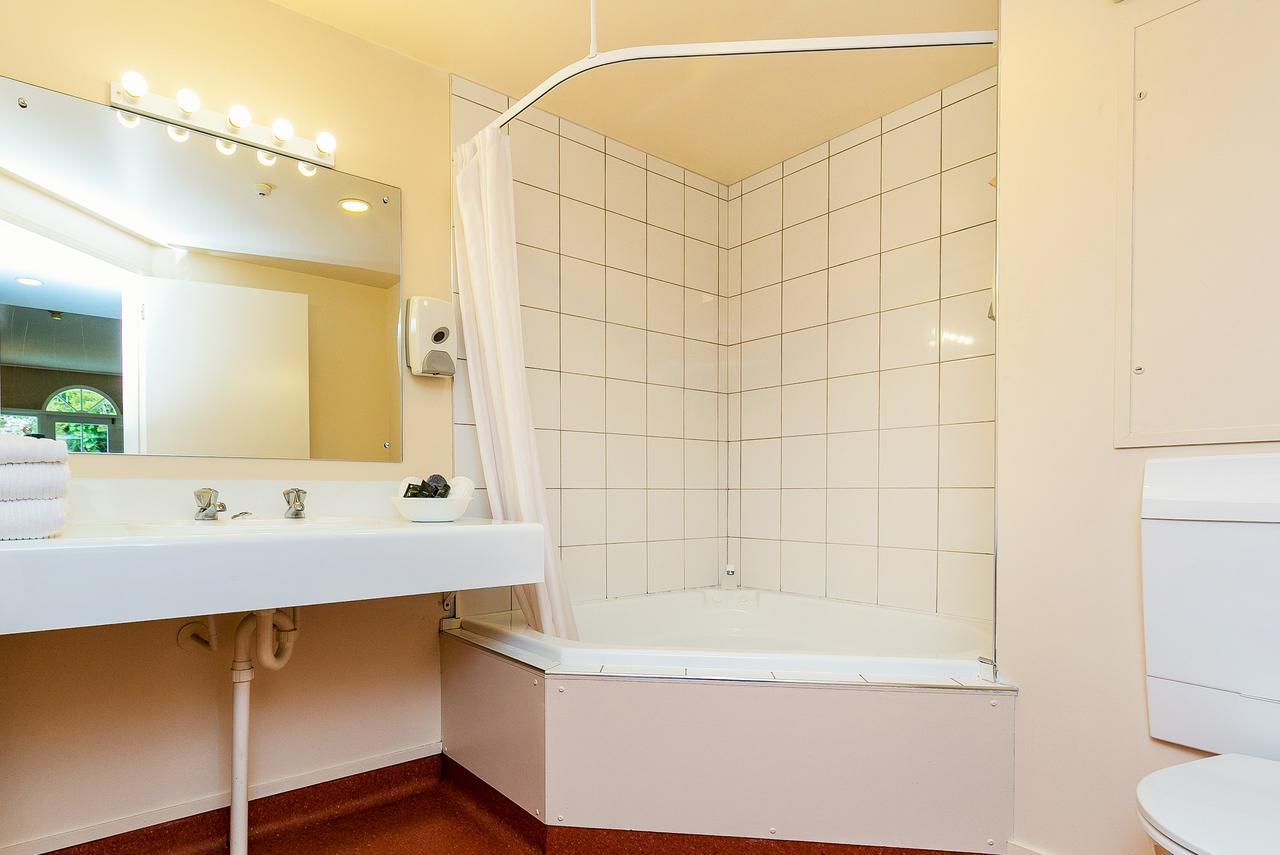 Wallaceville Motor Lodge Ъпър Хът Екстериор снимка