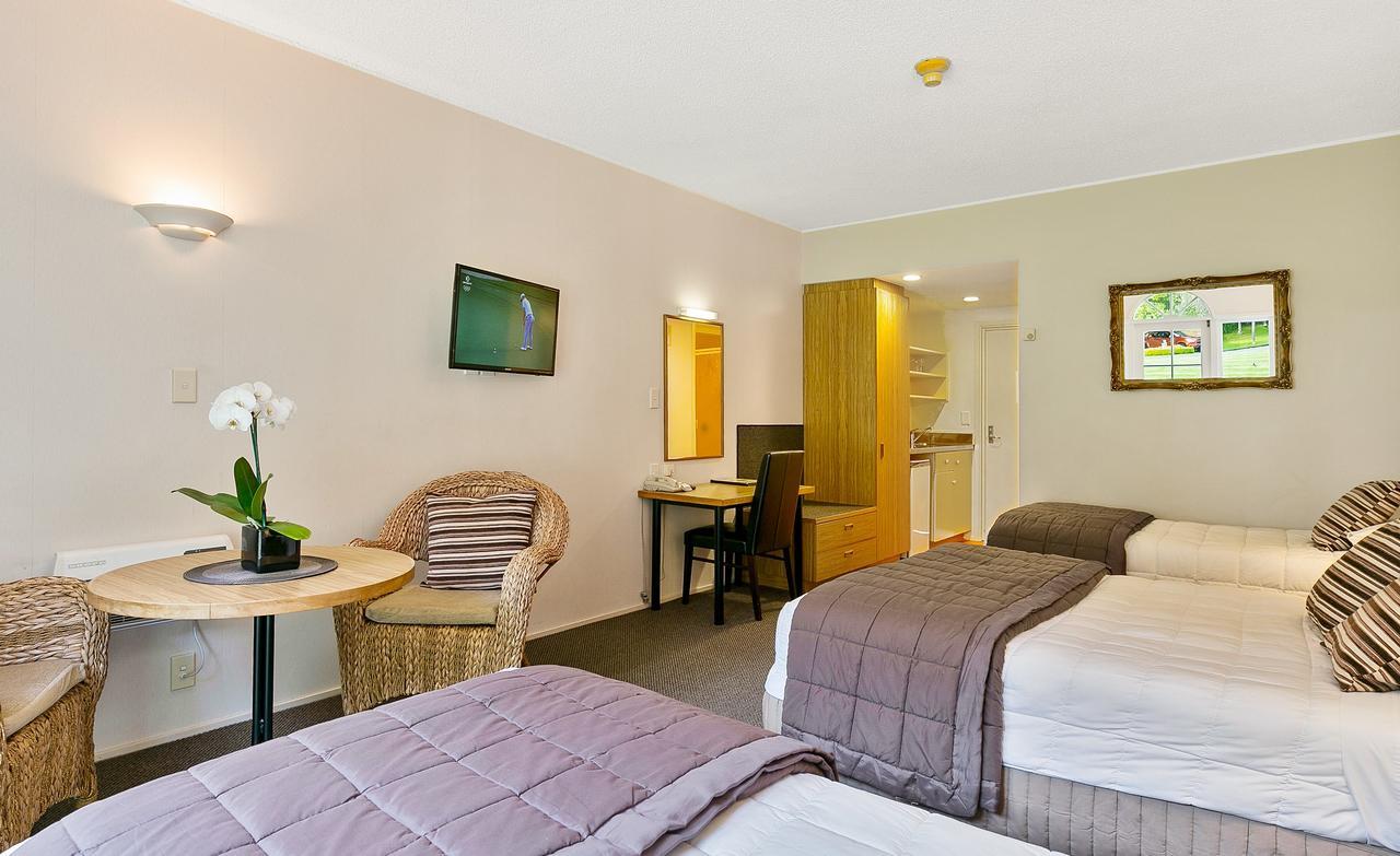 Wallaceville Motor Lodge Ъпър Хът Екстериор снимка