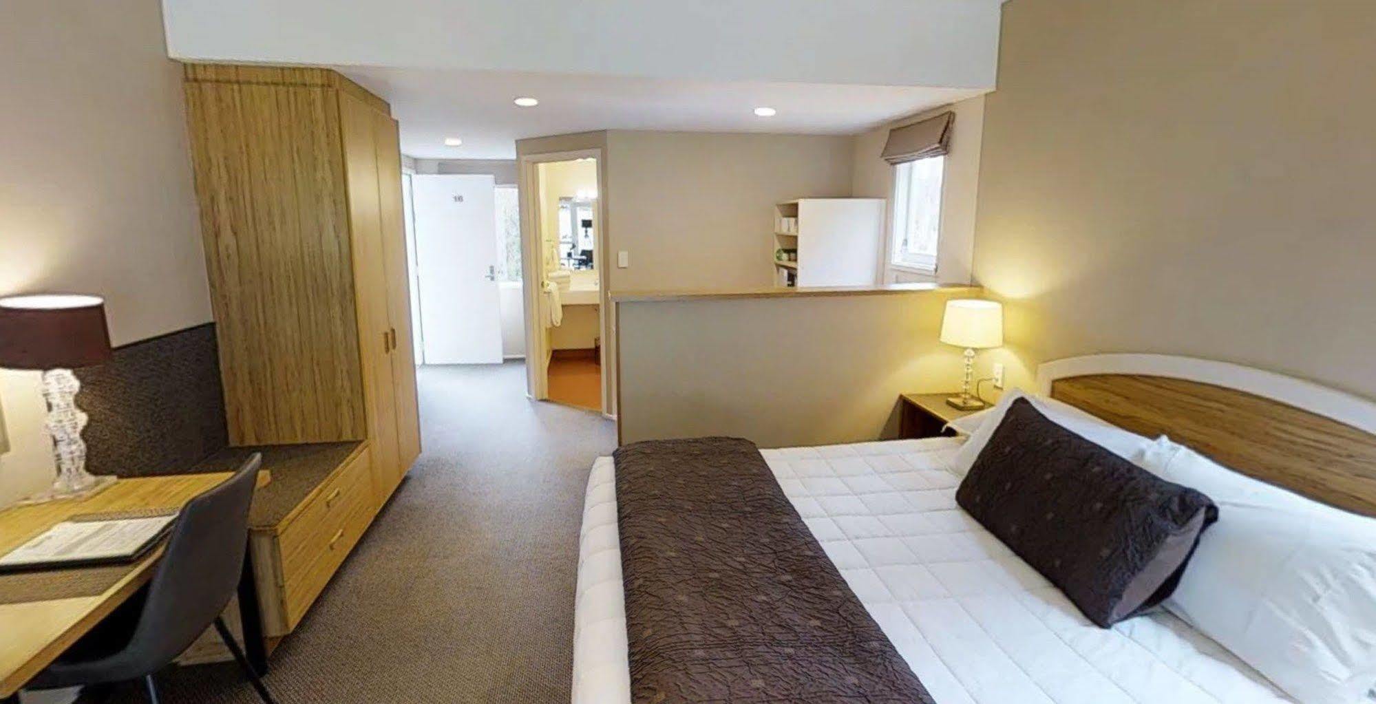 Wallaceville Motor Lodge Ъпър Хът Екстериор снимка