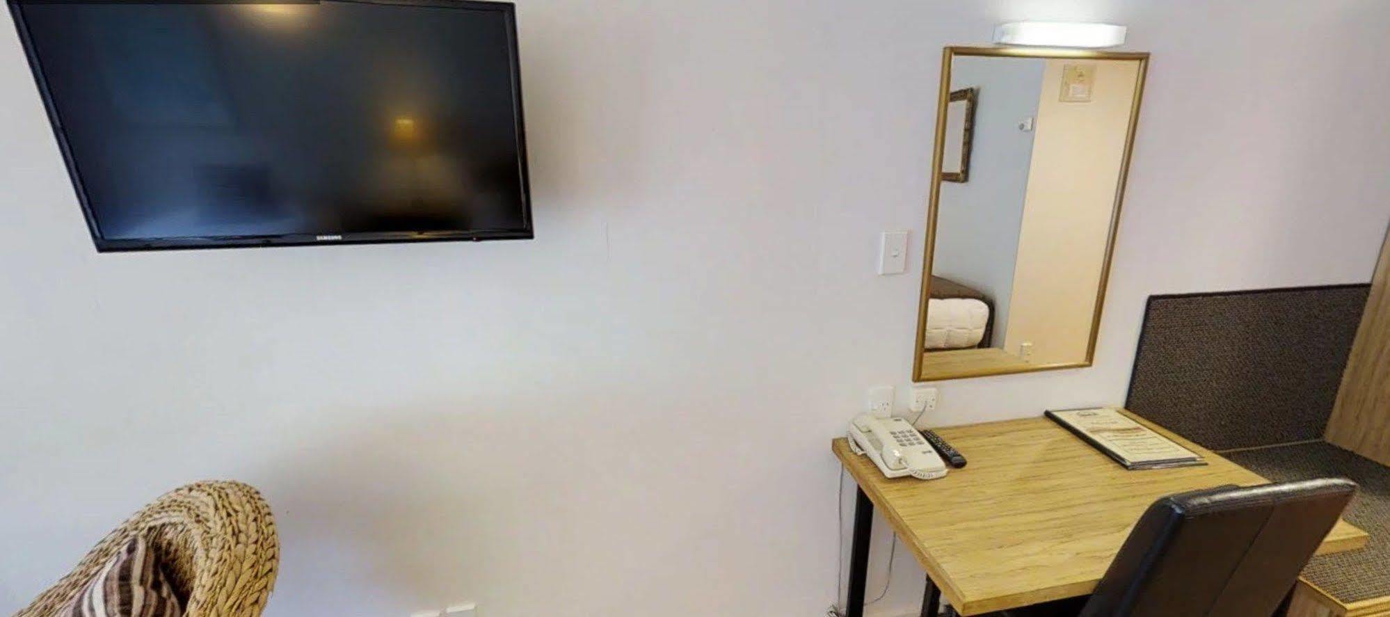Wallaceville Motor Lodge Ъпър Хът Екстериор снимка